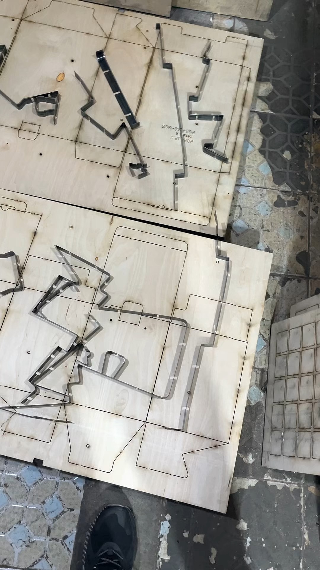 瓦楞纸箱水果包装设计 刀模展开图的创新与应用